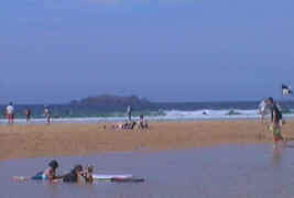 Harlyn Bay is a very sheltered large cresent beach of soft golden sand within a 10 minute drive from Trevorrick